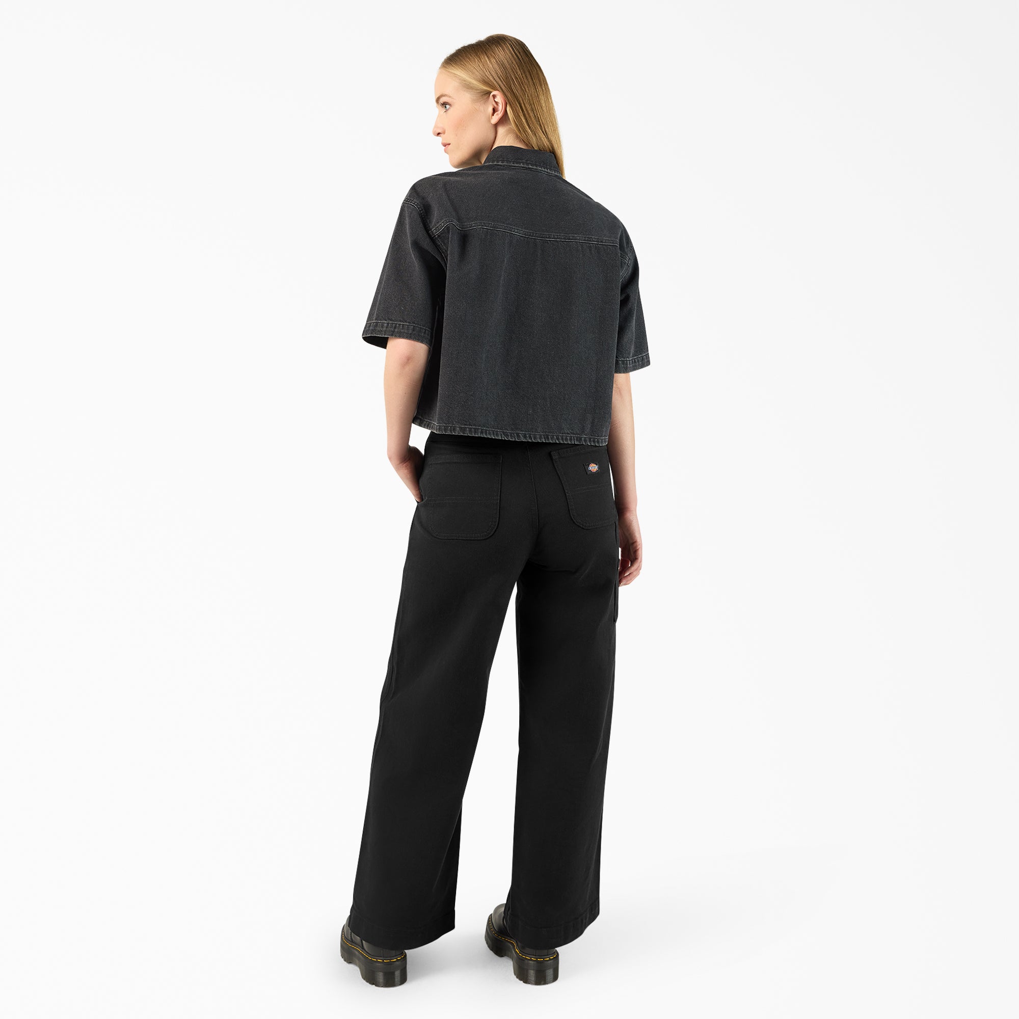 Women's Cropped Denim Work Shirt - Image 5