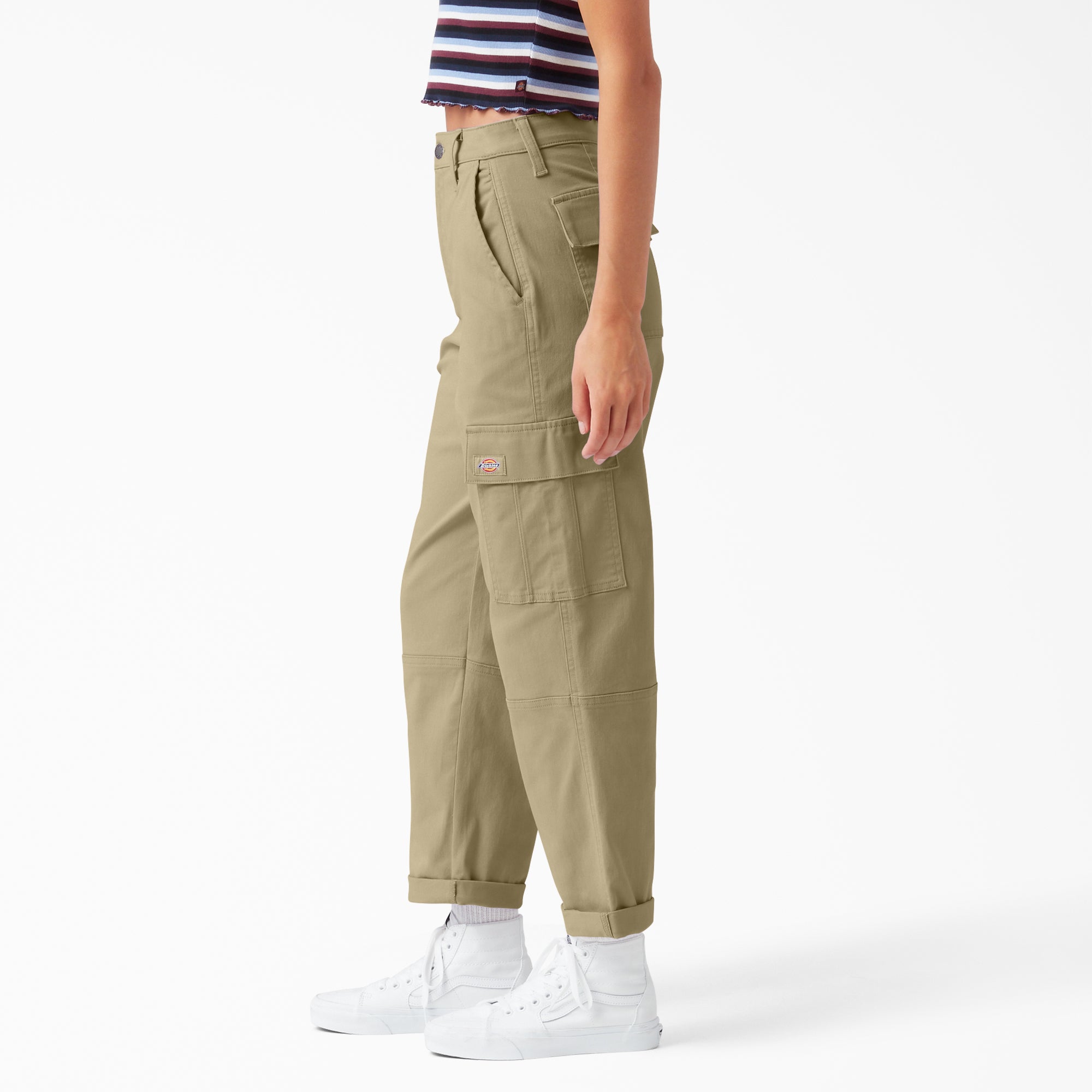 Women's Relaxed Fit Cropped Cargo Pants - Image 3