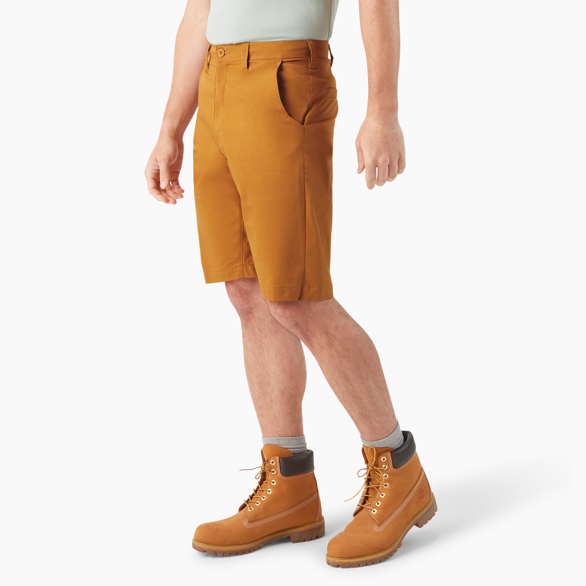 FLEX Cooling Regular Fit Utility Shorts. 11 - Image 3